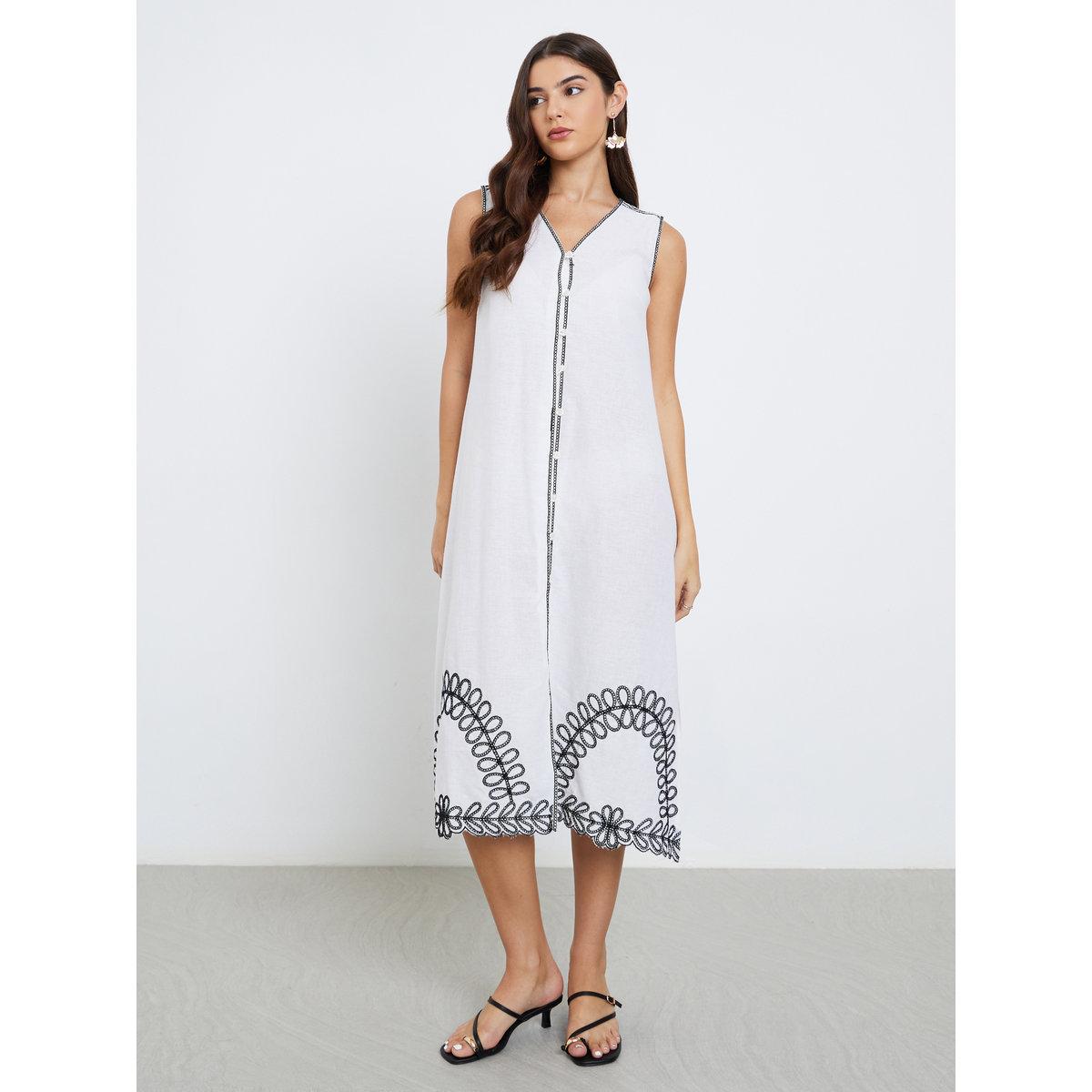 فستان ميدي بتفاصيل مُطرزة بدون أكمام-women-clothing-dresses-image-2