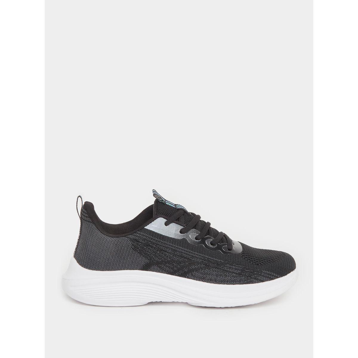 حذاء سنيكرز مُطبع بأربطة إغلاق-women-shoes-sneakers-image-1