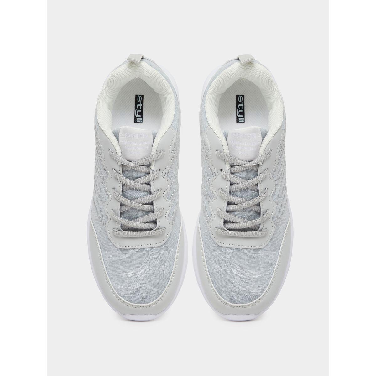 حذاء سنيكرز برباط غلق-women-shoes-sneakers-image-5