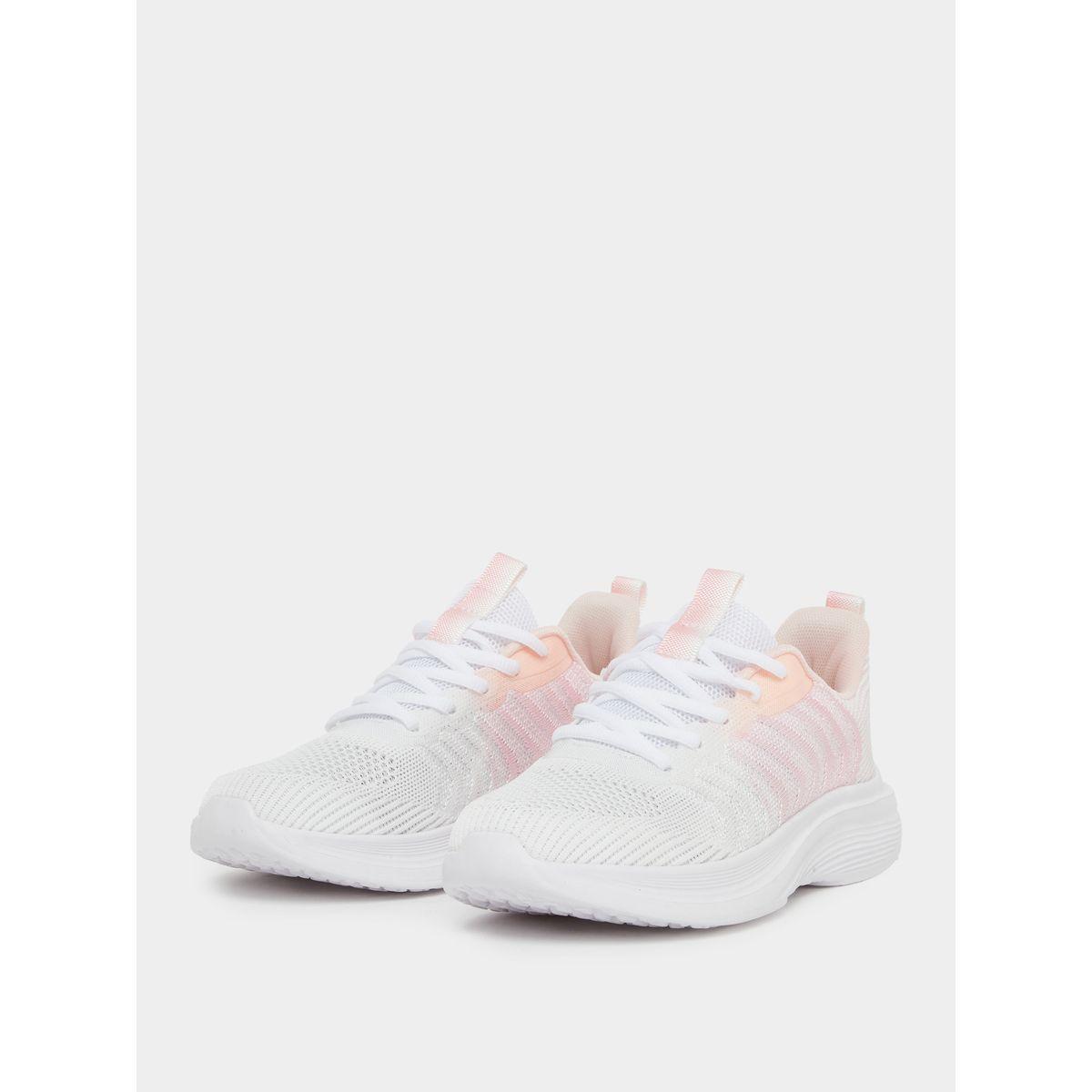 حذاء سنيكرز بتفاصيل شبكية ورباط غلق-women-shoes-sneakers-image-2