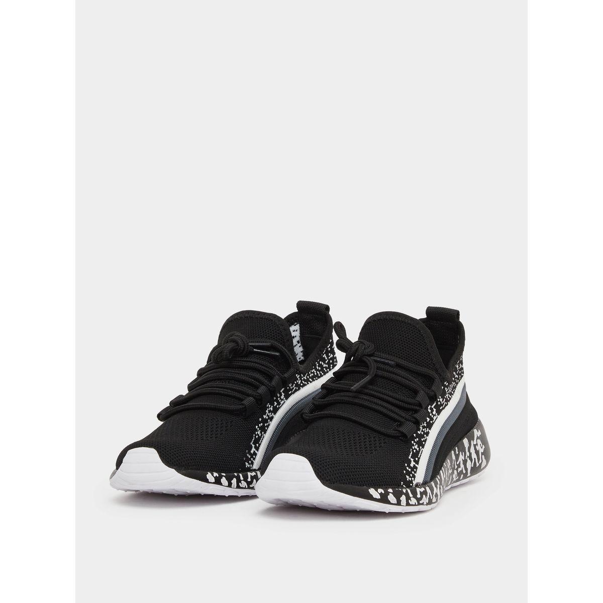 حذاء سنيكرز بتفاصيل شبكية وأربطة-women-shoes-sneakers-image-2