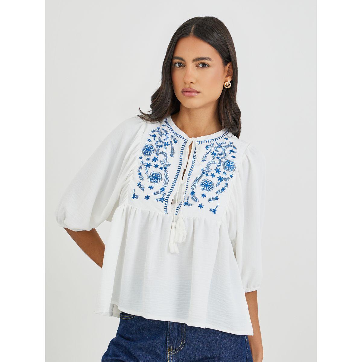 بلوزة مُطرّزة بأكمام بالون وياقة بأربطة-women-clothing-shirtsandblouses-blouses-image-1