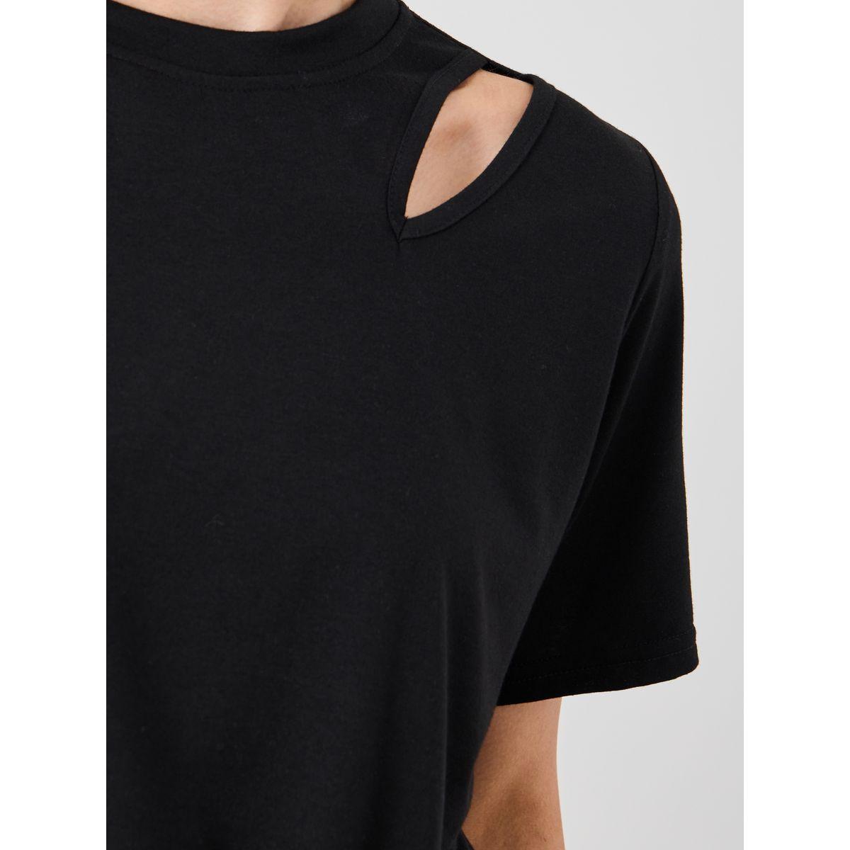 Styli Solid Round Neck T-Shirt with Cut Out Detail-women-clothing-tshirts-image-4