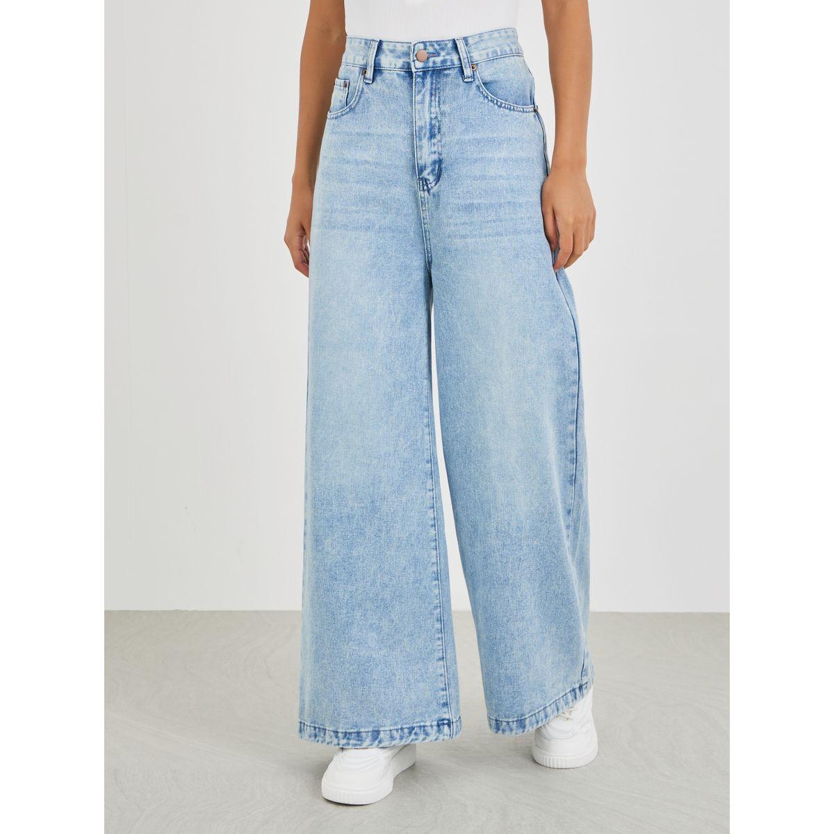 بنطال جينز بخصر متوسط وقصة أرجل واسعة-women-clothing-bottoms-jeans-image-2