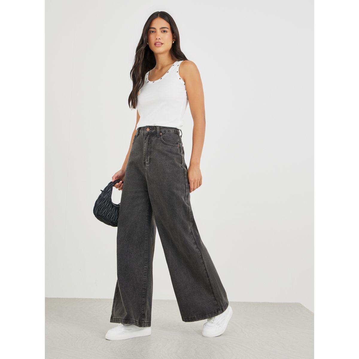 بنطال جينز بخصر متوسط وقصة أرجل واسعة-women-clothing-bottoms-jeans-image-1