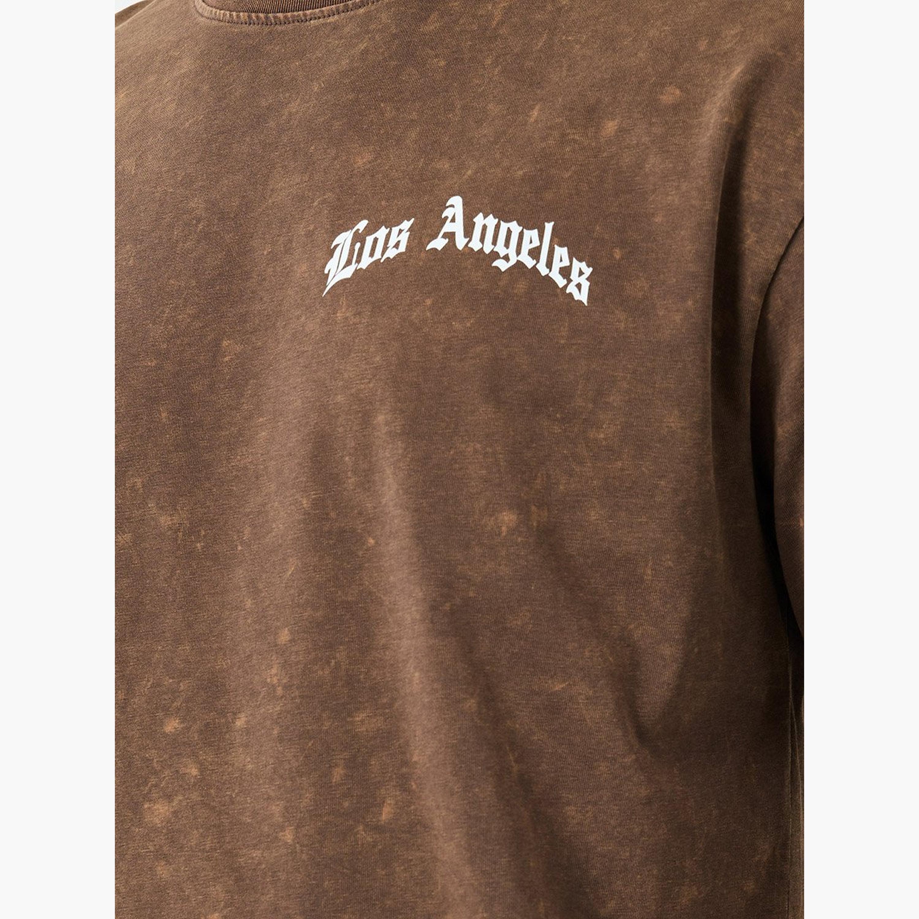ستايلي - تي شيرت للرجال بني اللون مطبوع عليه صورة صدر مغسولة بحمض مقاس كبير-men-clothing-tshirtsandpolos-tshirts-image-3
