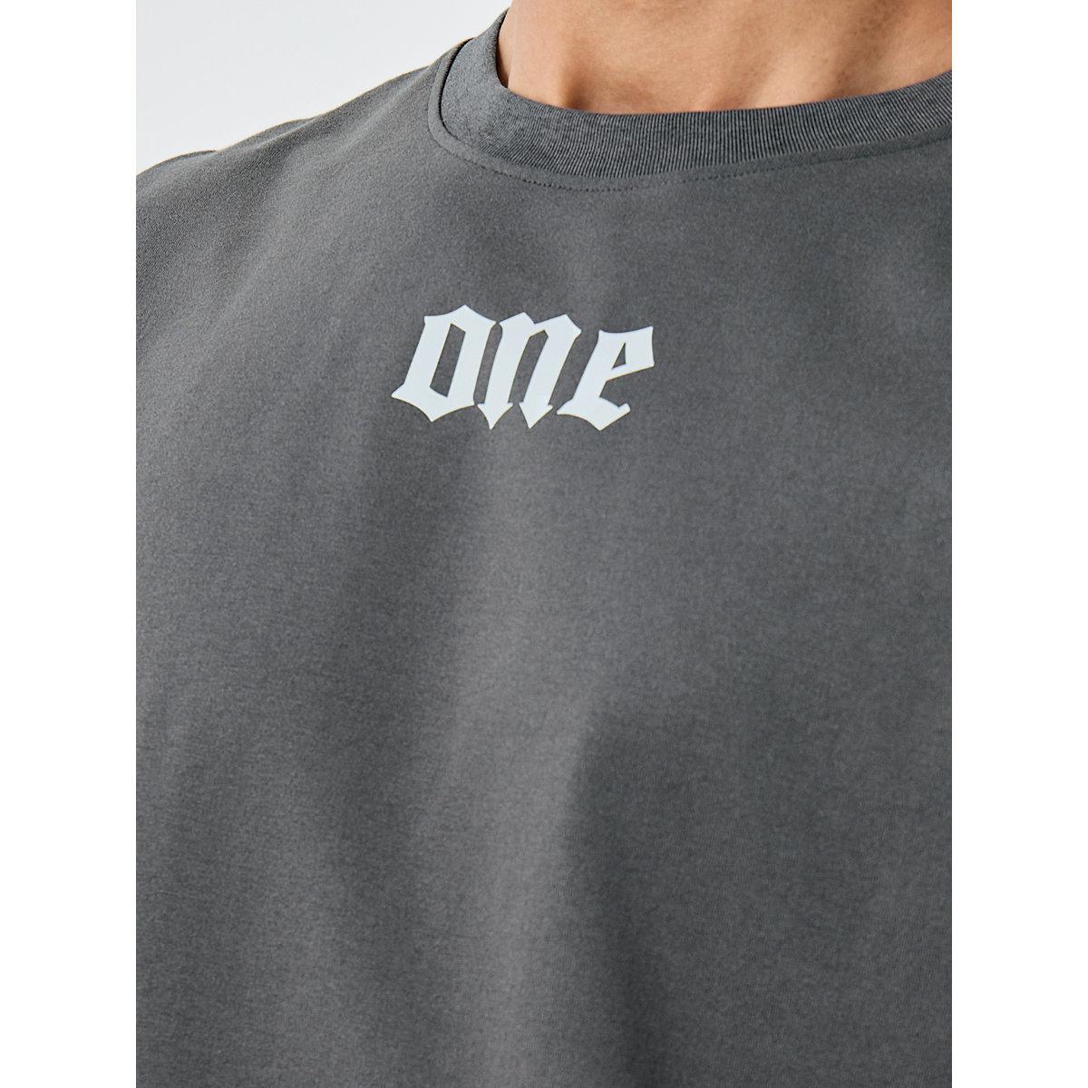 Styli Placement Print Crew Neck Oversized T-Shirt-men-clothing-tshirtsandpolos-tshirts-image-4