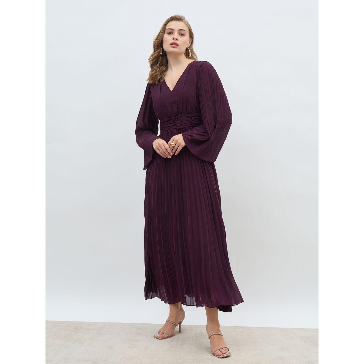 Styli Women Purple Solid V Neck Pleated A-line Maxi Dress-women-clothing-dresses-image-2