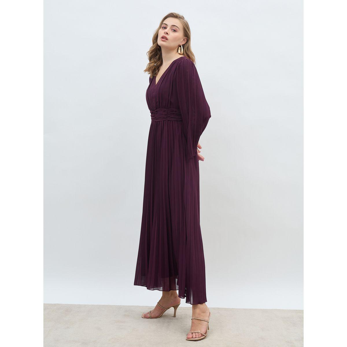 Styli Women Purple Solid V Neck Pleated A-line Maxi Dress-women-clothing-dresses-image-3
