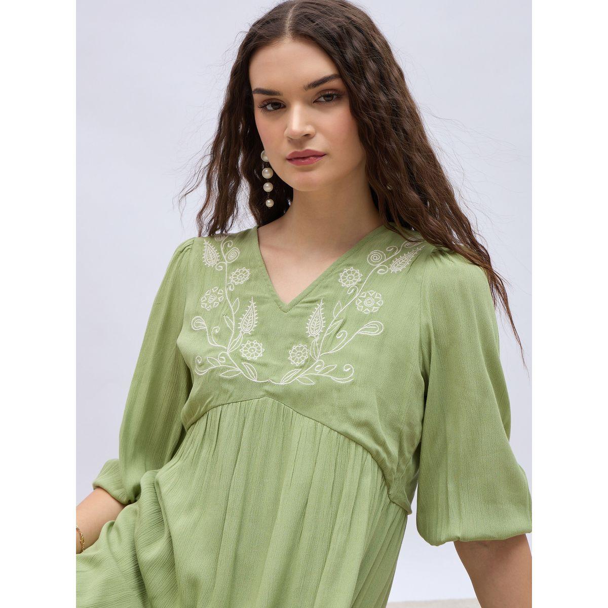 Styli Embroidered V Neck A-Line Midi Dress-women-clothing-dresses-image-4