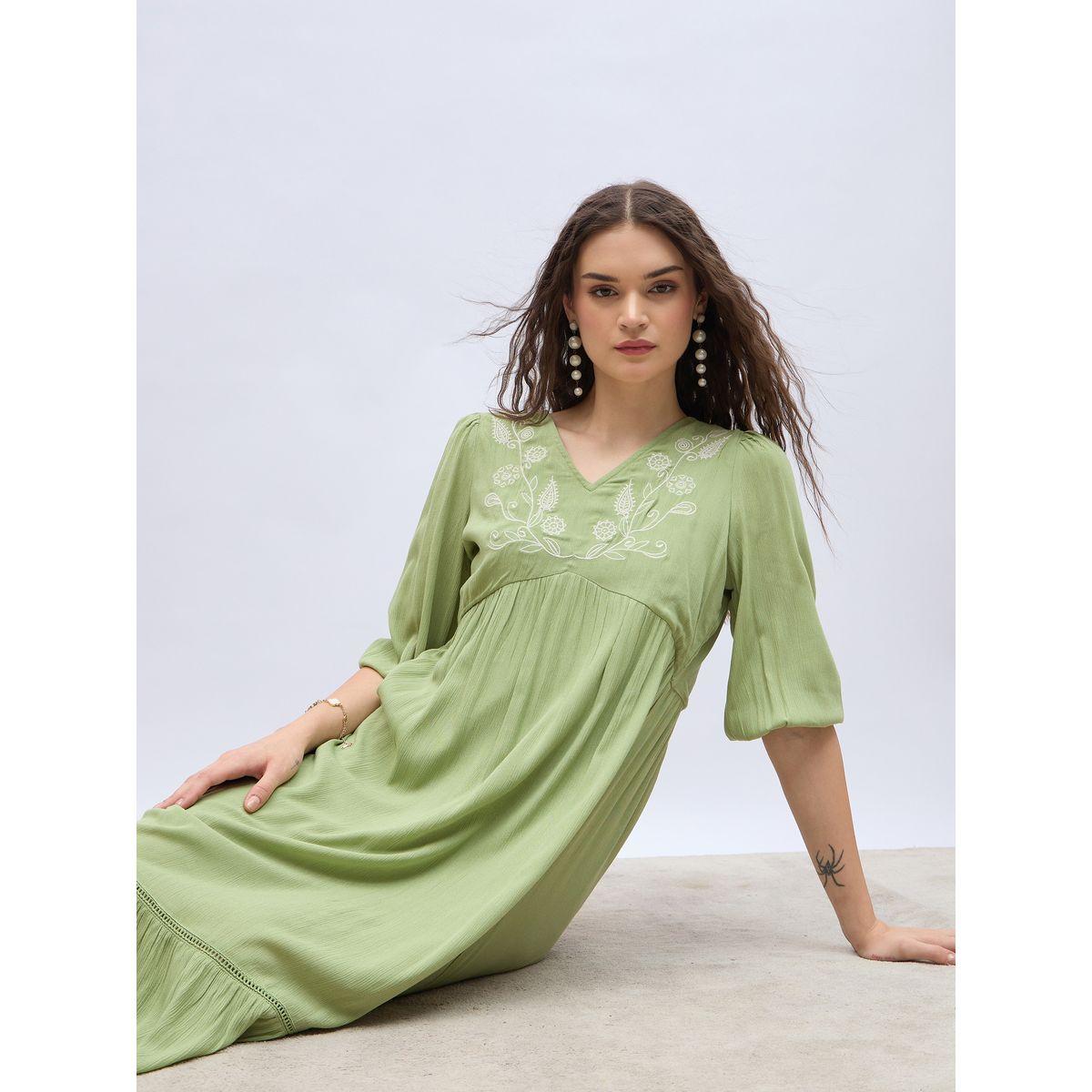 Styli Embroidered V Neck A-Line Midi Dress-women-clothing-dresses-image-6