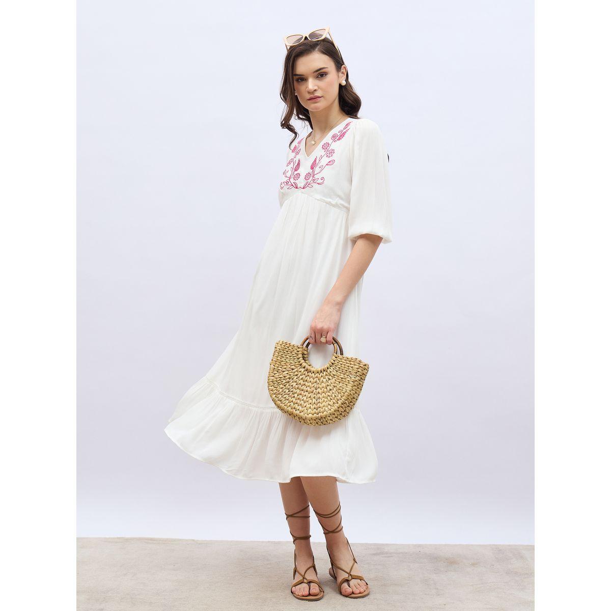 فستان ميدي بحافة واسعة وتفاصيل مُطرّزة-women-clothing-dresses-image-1