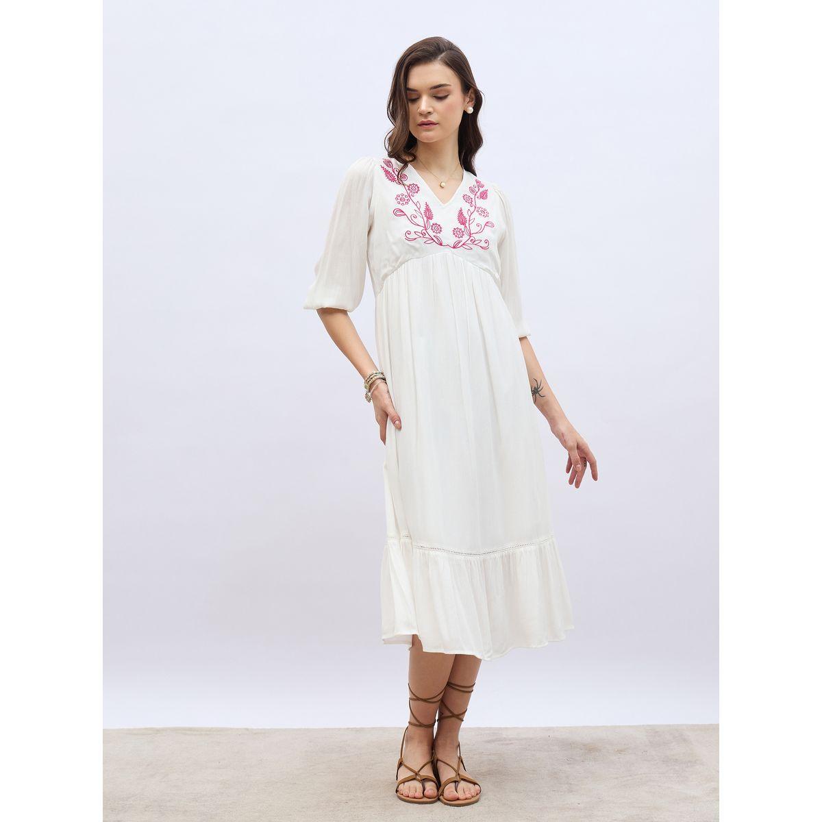 Styli Embroidered V Neck A-Line Midi Dress-women-clothing-dresses-image-2