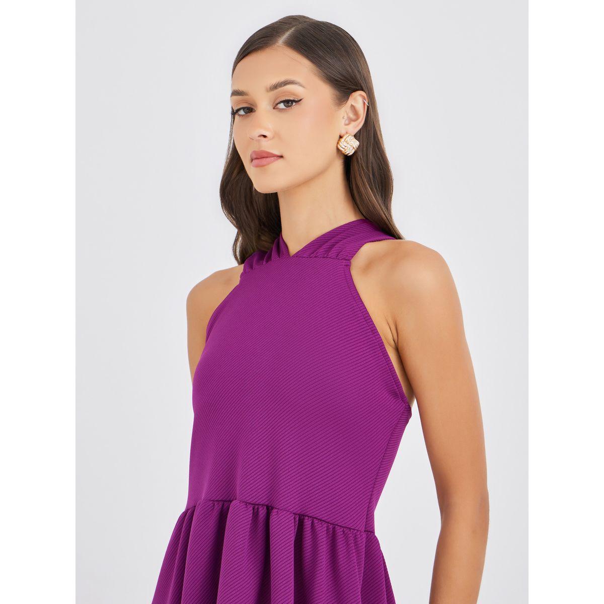 Styli Plain Criss Cross Back A-Line Maxi Dress-women-clothing-dresses-image-4