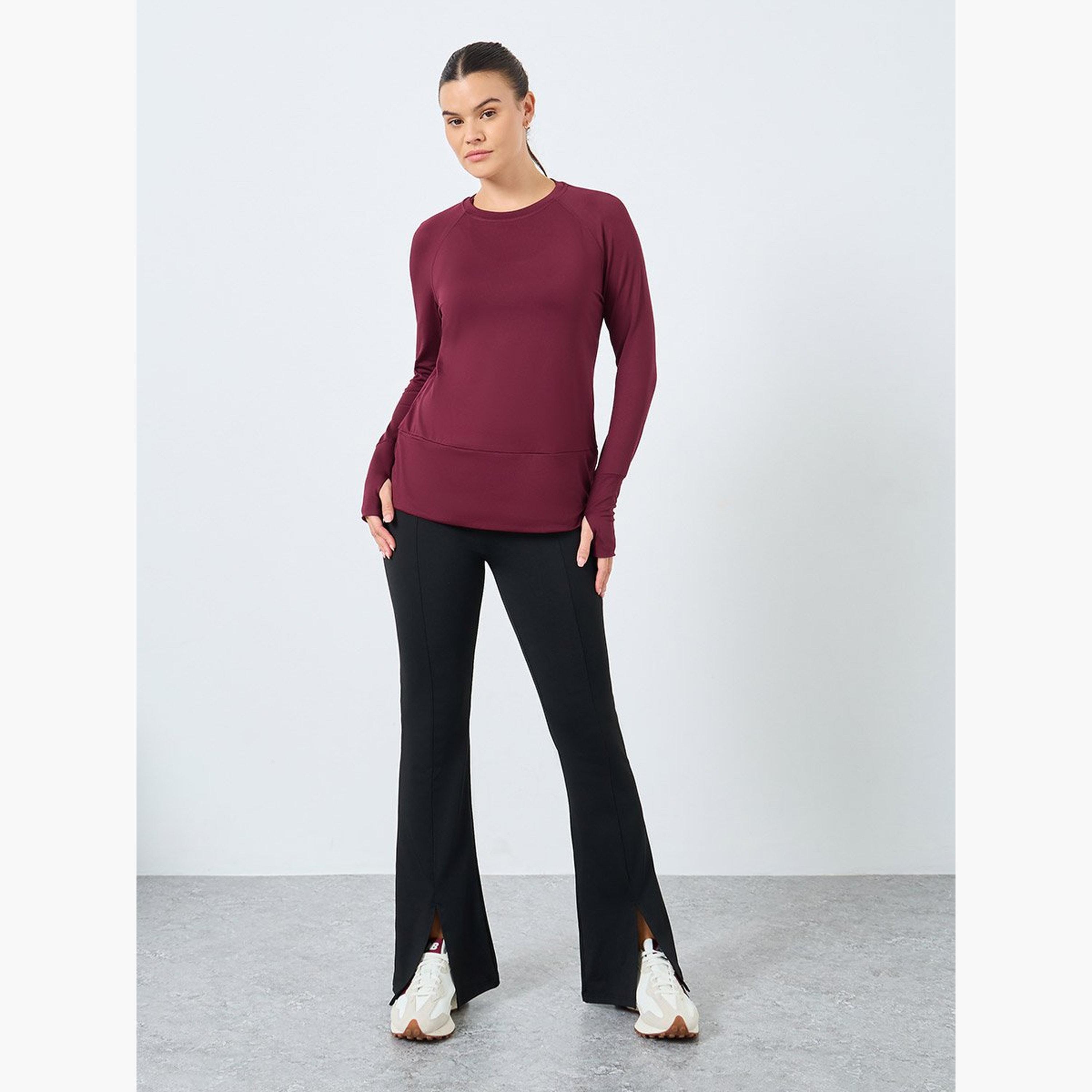 ستايلي - بلوزة بأكمام طويلة وتفاصيل حياكة حاشية عريضة-men-clothing-sportswearandactivewear-tshirtsandpolos-image-2