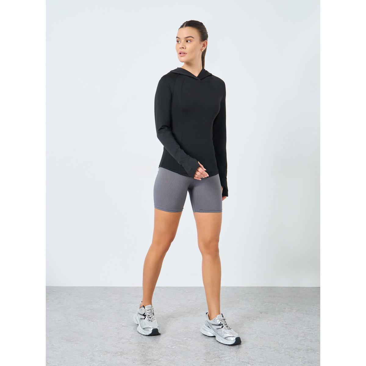 بلوزة بياقة هودي وتفاصيل خياطة مُتباينة-women-clothing-sportswearandactivewear-tshirtsandvests-image-2