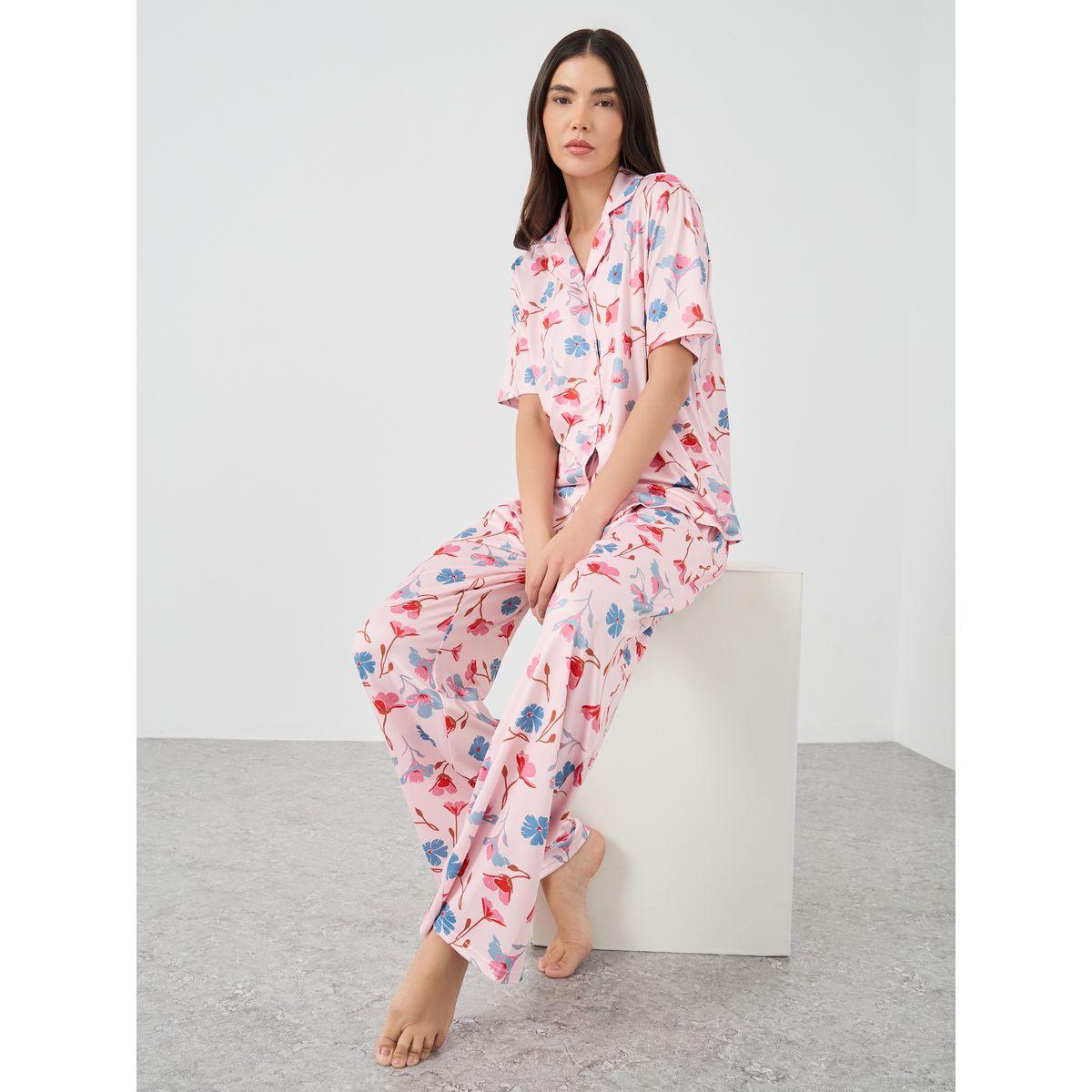 طقم من بنطال بيجاما وبلوزة بطبعة زهور-women-clothing-nightwear-pyjamas-longsets-image-1