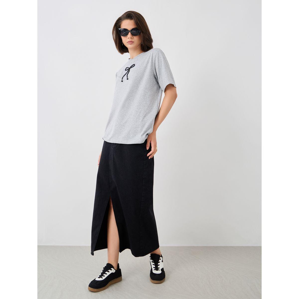 Styli Embellished Short Sleeve Regular Fit T-Shirt-women-clothing-tshirts-image-2