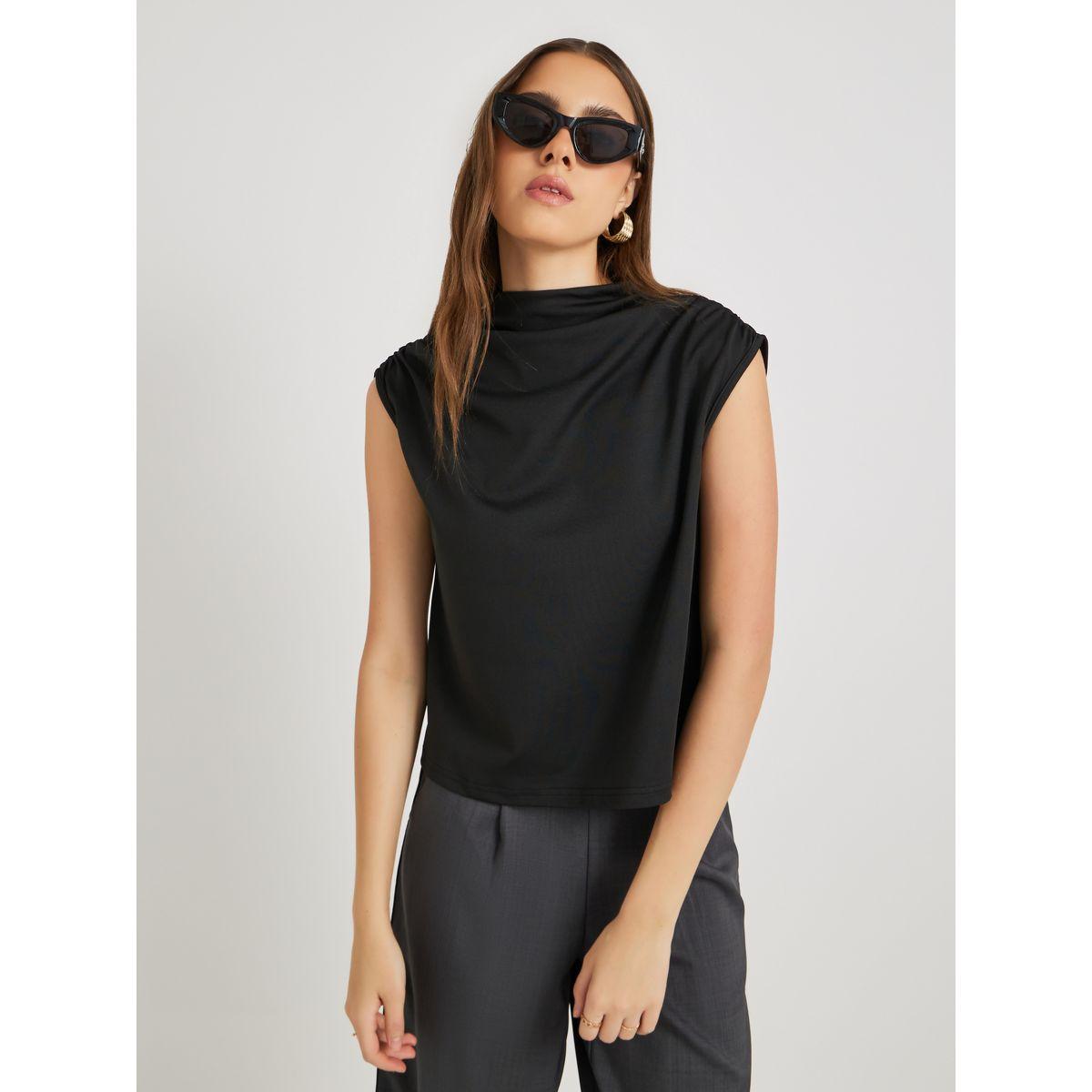 بلوزة سادة بلا أكمام مع تفاصيل مُجمعة-women-clothing-shirtsandblouses-blouses-image-1