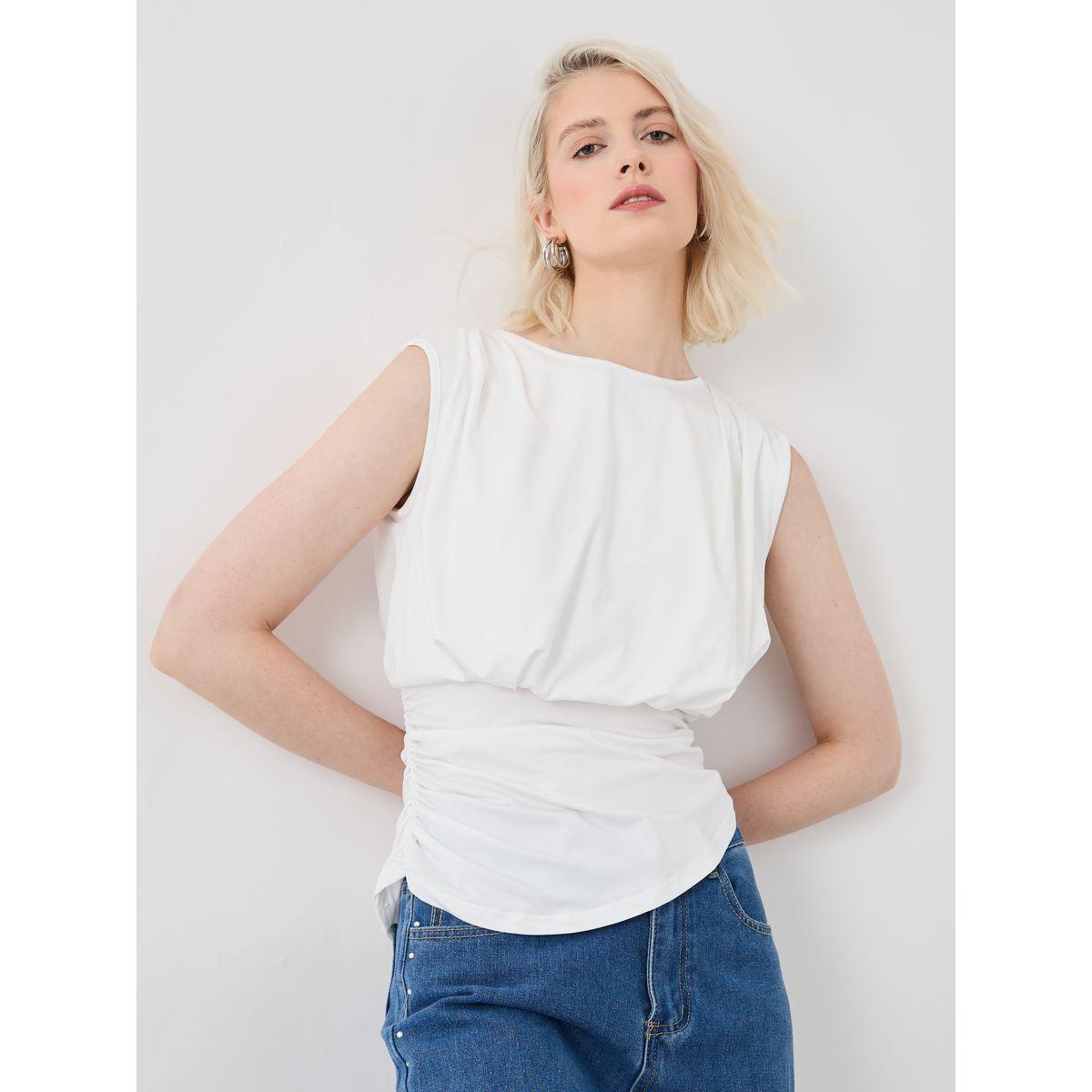 Styli Solid Sleeveless Round Neck Top-women-clothing-shirtsandblouses-blouses-image-1