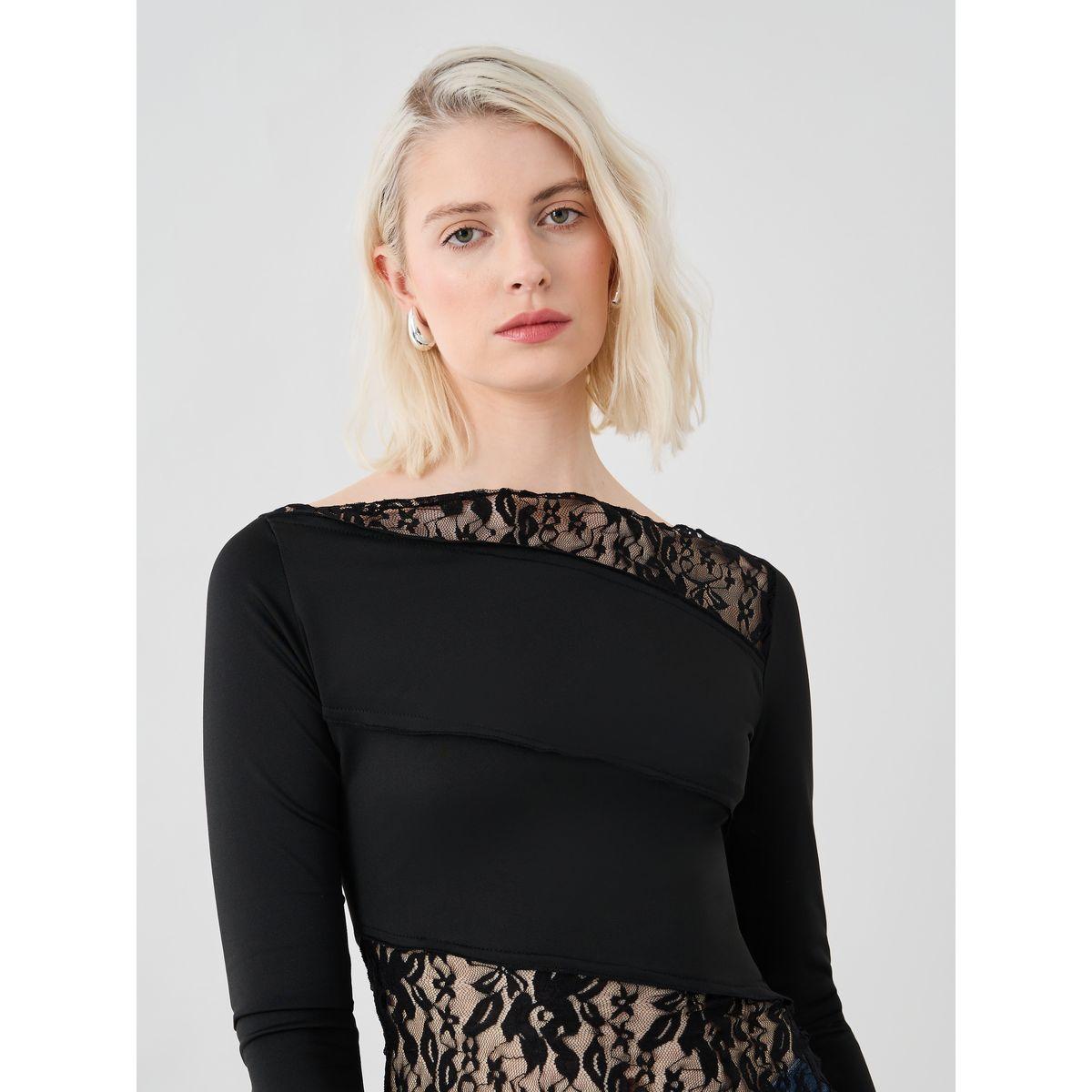 Styli Solid Lace Detail Asymmetric Hem Top-women-clothing-shirtsandblouses-blouses-image-4