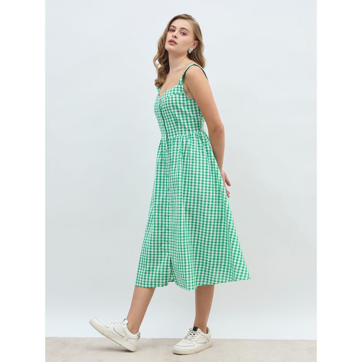 فستان ميدي مطبع بنمط جينغام مع تفاصيل مزمومة-women-clothing-dresses-image-3