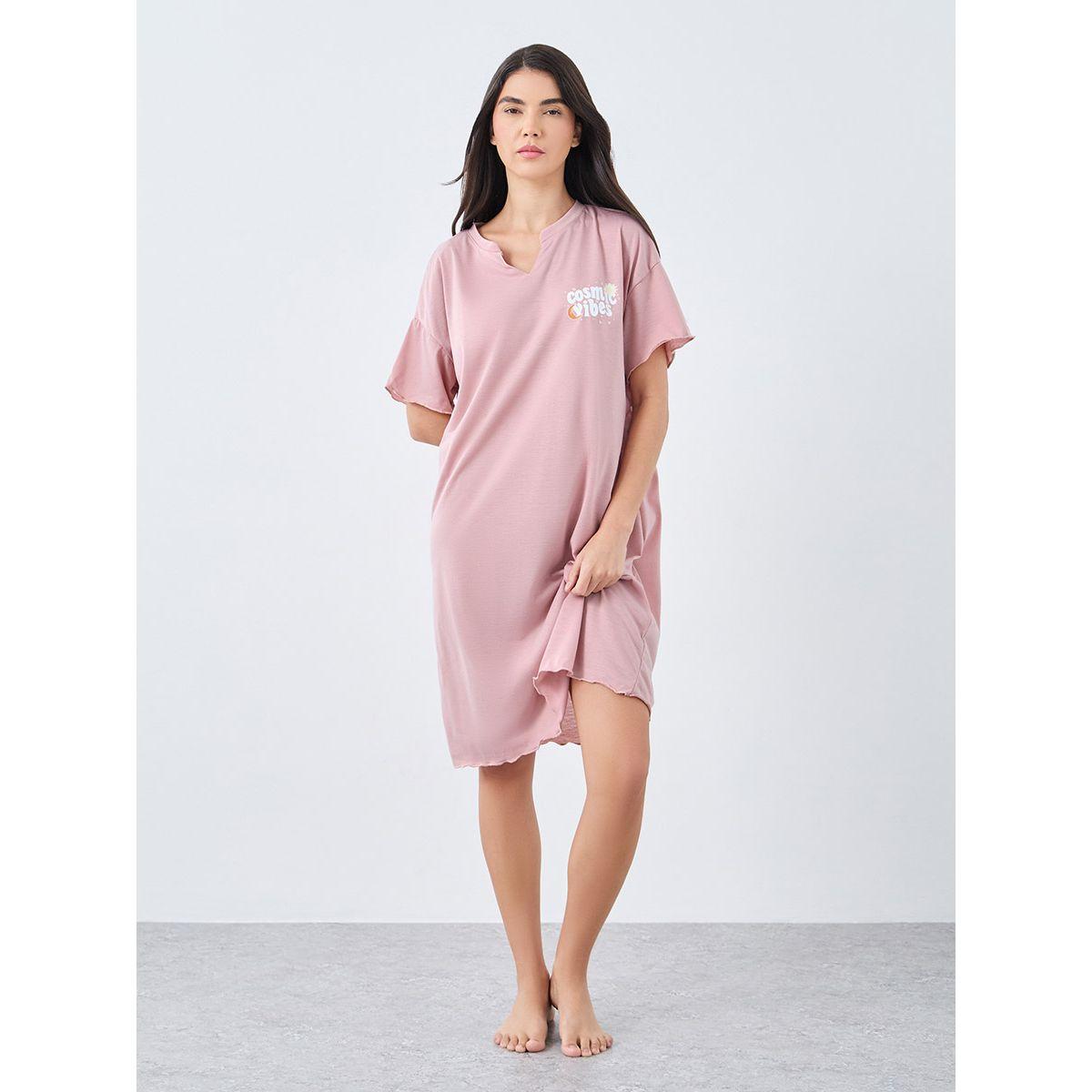 قميص نوم بياقة بشق وتفاصيل أكتاف مُنخفضة-women-clothing-nightwear-nighties-image-1