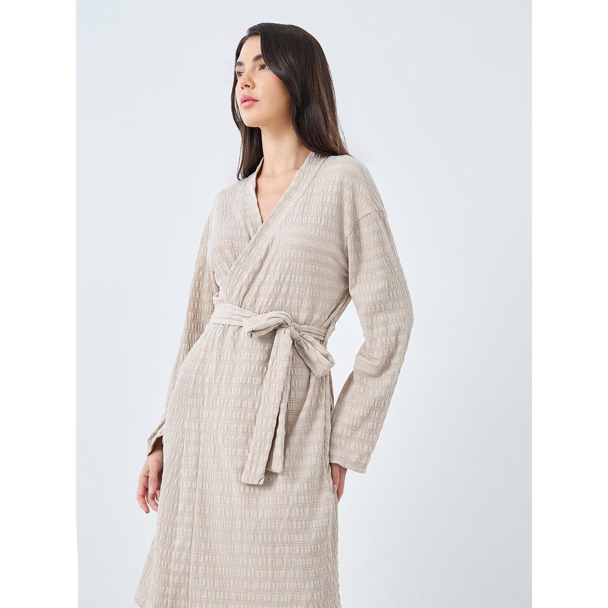 روب بتفاصيل بارزة الملمس-women-clothing-nightwear-robes-image-2