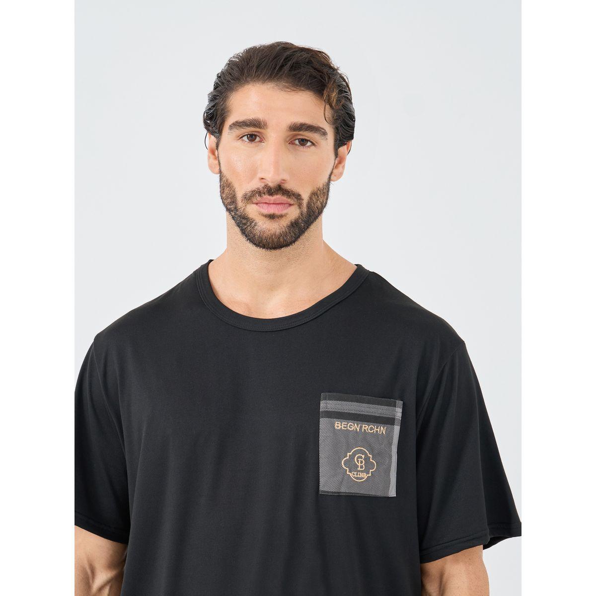 مجموعة من شورت بنمط مربعات وتيشيرت بتفاصيل جيب-men-clothing-nightwear-sets-image-3