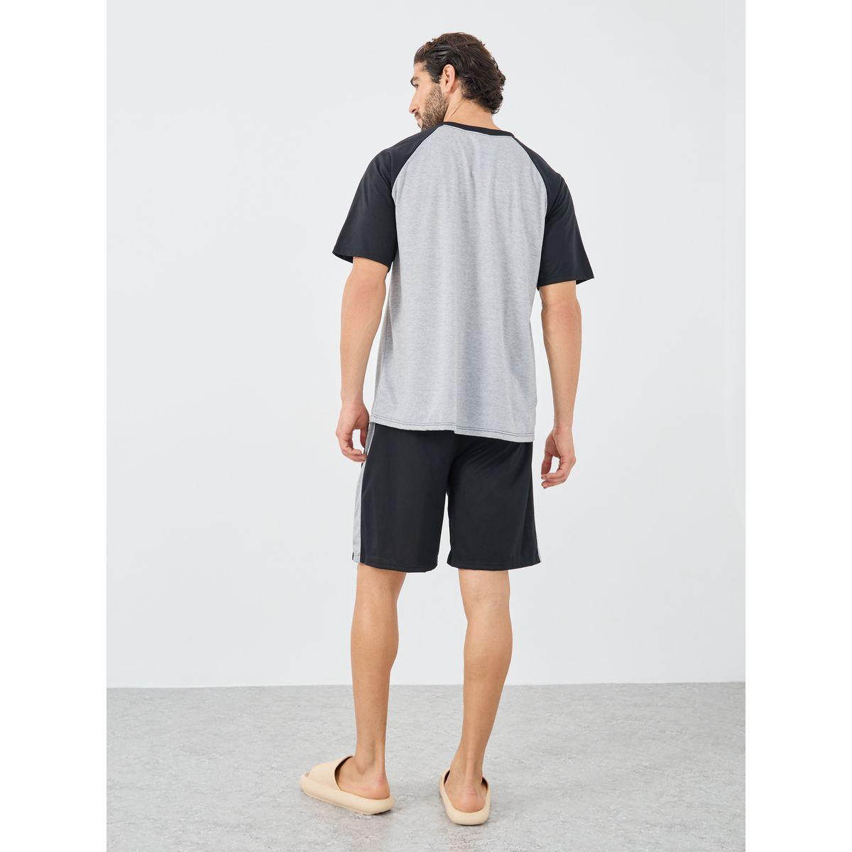 Styli Minimal Print Raglan Sleeves T-Shirt and Shorts Set-men-clothing-nightwear-sets-image-4