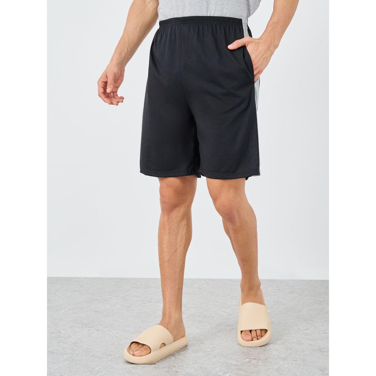مجموعة من شورت وتيشيرت بأكمام ريجلان-men-clothing-nightwear-sets-image-5