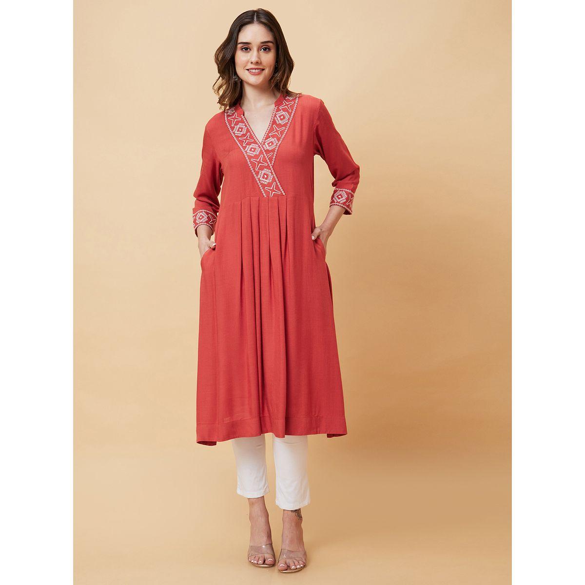 Globus Embroidered V-Neck Wrap A-Line Kurta-women-clothing-ethnicwear-kurtas-image-2