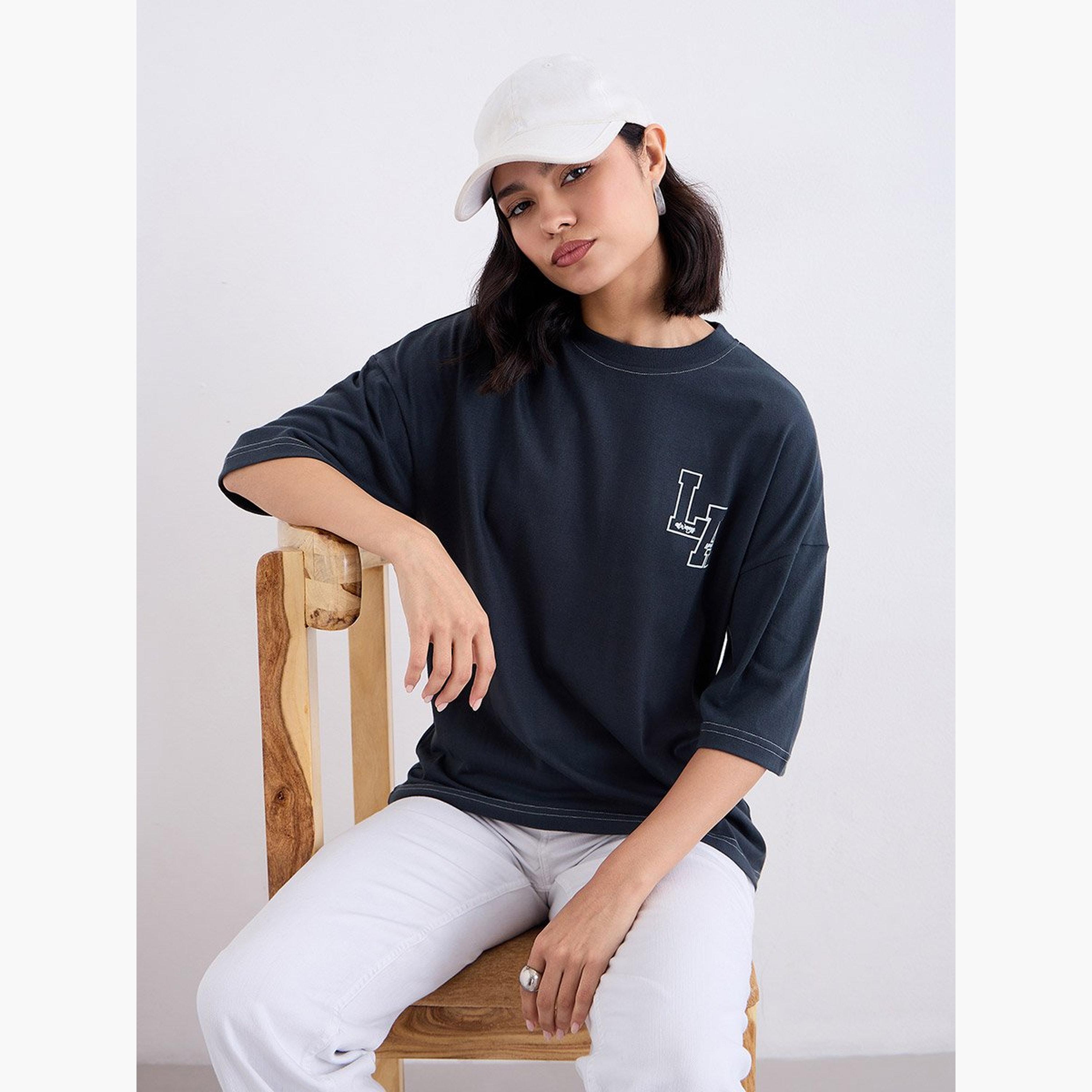 ستايلي - تي شيرت لوس أنجلوس جرافيكي مقاس كبير لون فحمي-women-clothing-tshirts-image-3