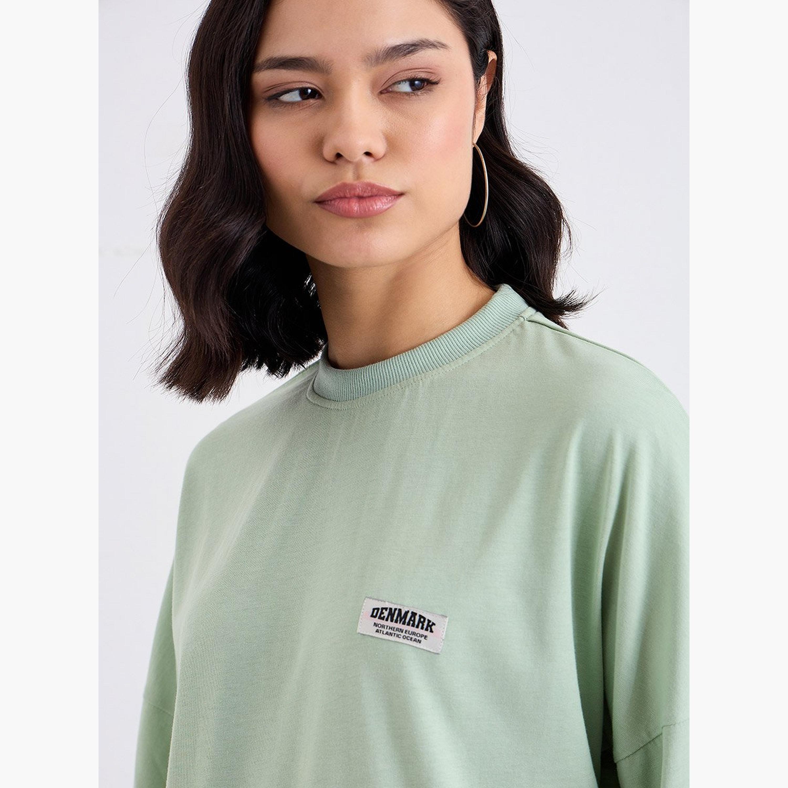 Styli Green Oversized T-Shirt with Badge Detail-women-clothing-tshirts-image-3
