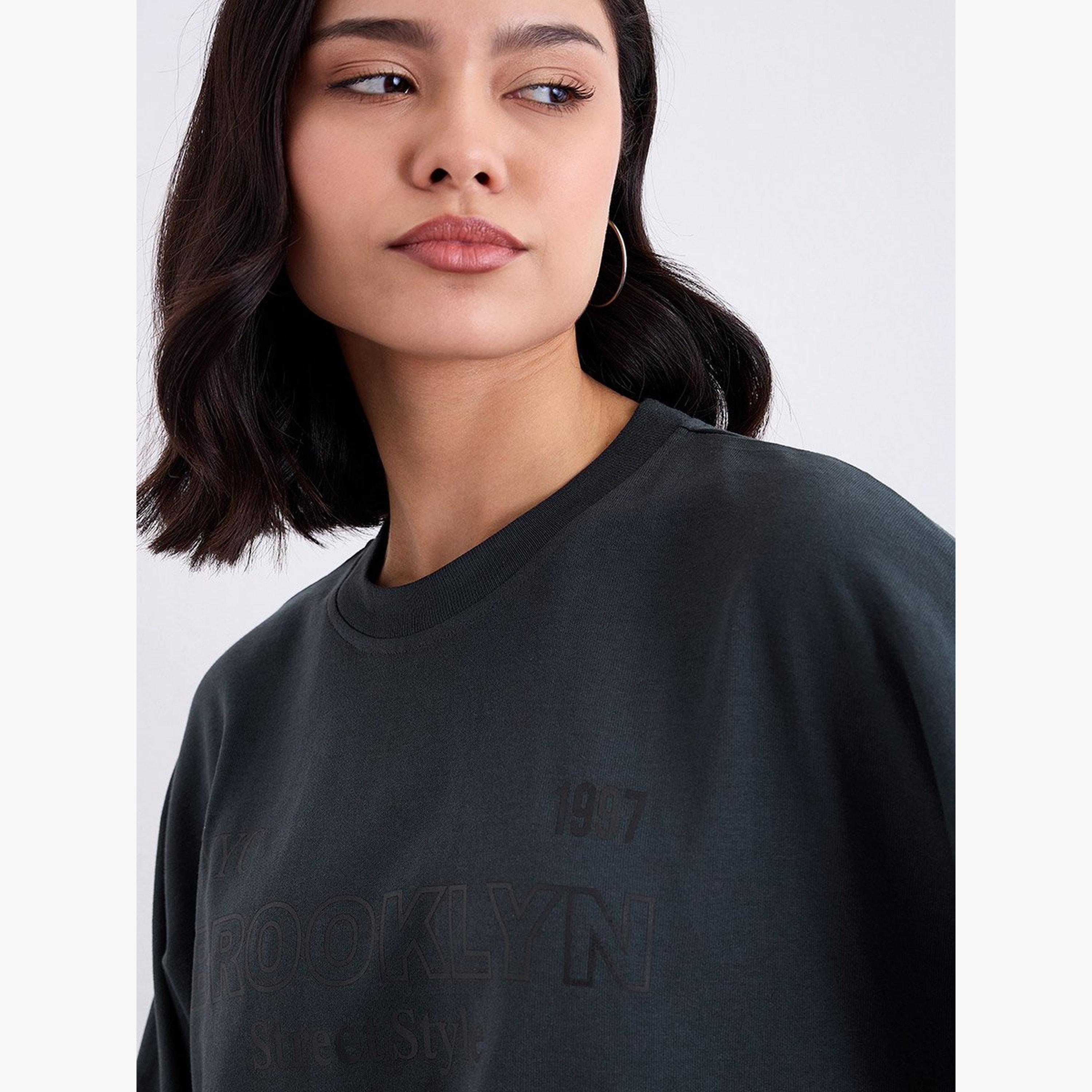 Styli Charcoal Oversized Brooklyn Print T-Shirt-women-clothing-tshirts-image-4