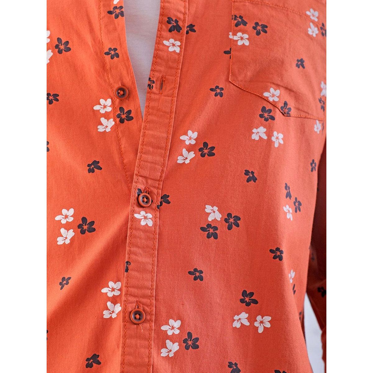 قميص بطبعة ديتسي وقصة عادية-men-clothing-shirts-image-2