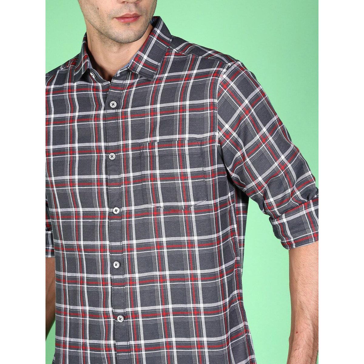 قميص بطبعة مربعات وياقة سبريد-men-clothing-shirts-image-2