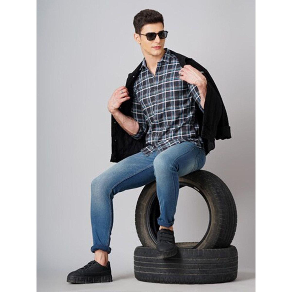 Hardsoda Men Checked Spread Collar Shirt-men-clothing-shirts-image-6