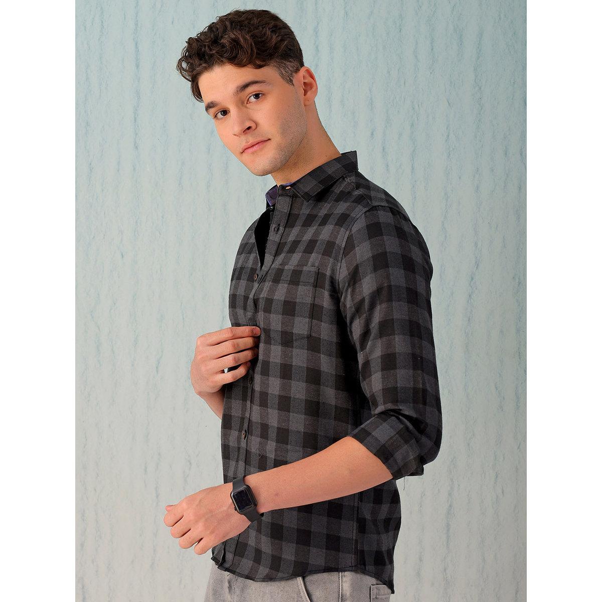 قميص بطبعة مربعات وقصة عادية-men-clothing-shirts-image-3
