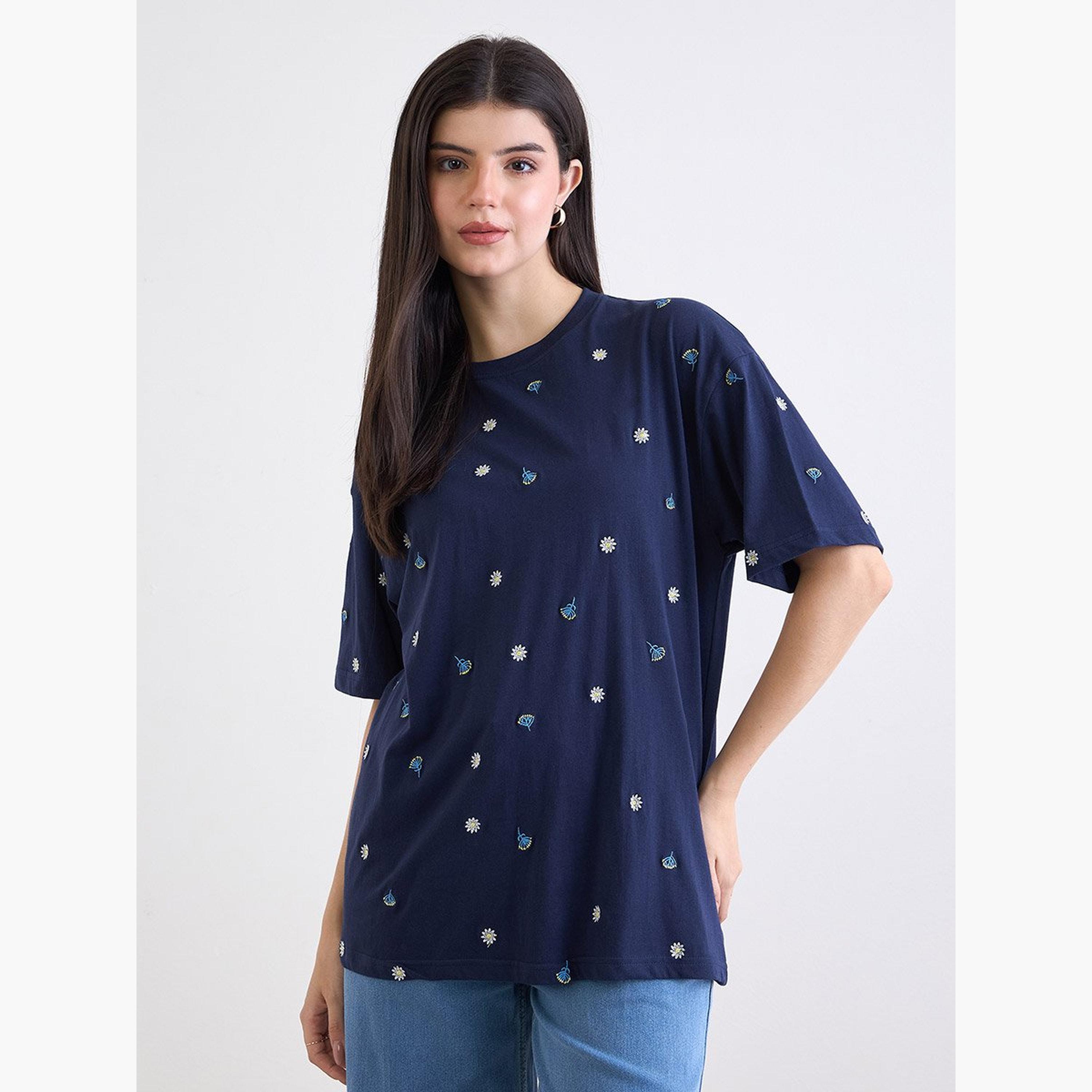 ستايلي - تي شيرت أزرق داكن مطرز مقاس كبير-women-clothing-tshirts-image-3