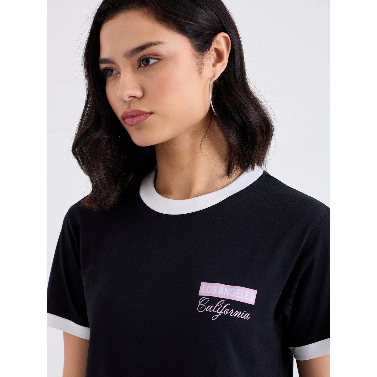 تيشيرت مطبع بكتابة مع ياقة دائرية-women-clothing-tshirts-image-3