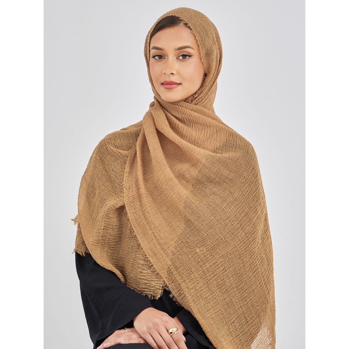 أميرة x ستايلي حجاب شيفون مزين بحافة خام-women-clothingaccessories-scarves-image-1
