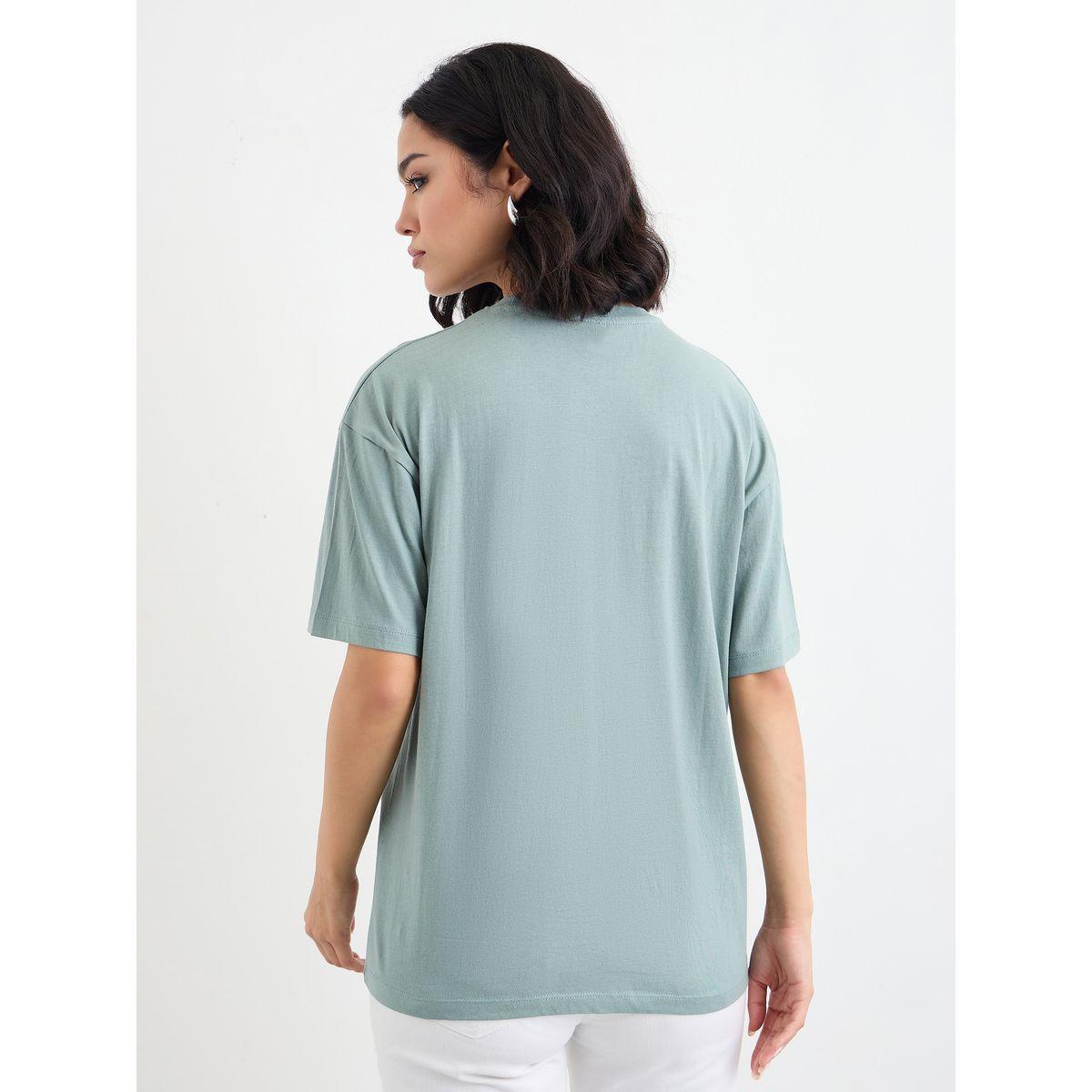 تيشيرت فضفاض بتفاصيل شارة-women-clothing-tshirts-image-4