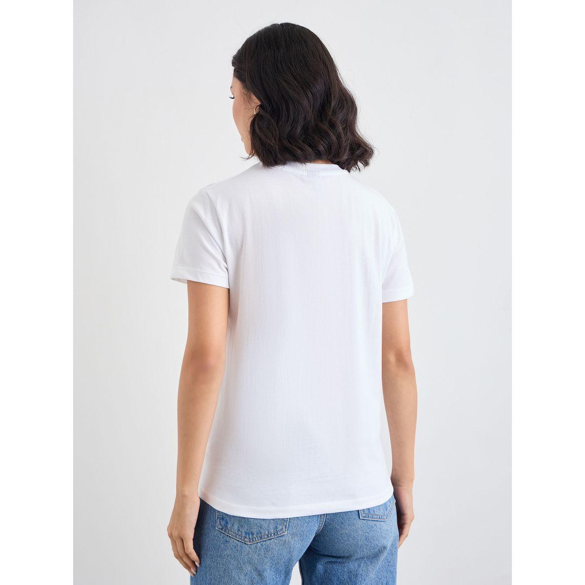 تيشيرت بتفاصيل كتابة مُطرزة-women-clothing-tshirts-image-4