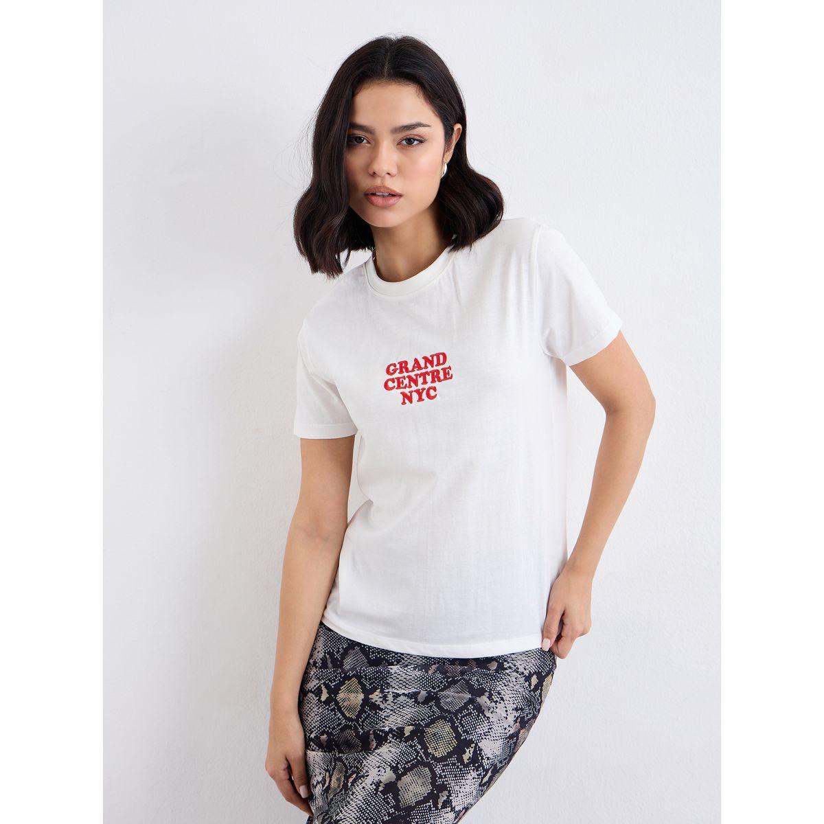 Styli Embroidered Detail Regular Fit T-Shirt-women-clothing-tshirts-image-2