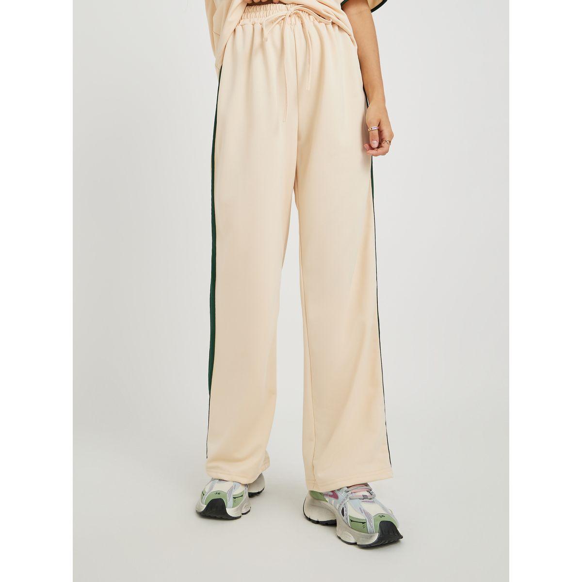 Styli Side Striped Short Sleeve T-Shirt and Pants Co-Ords-women-clothing-coordsets-image-4