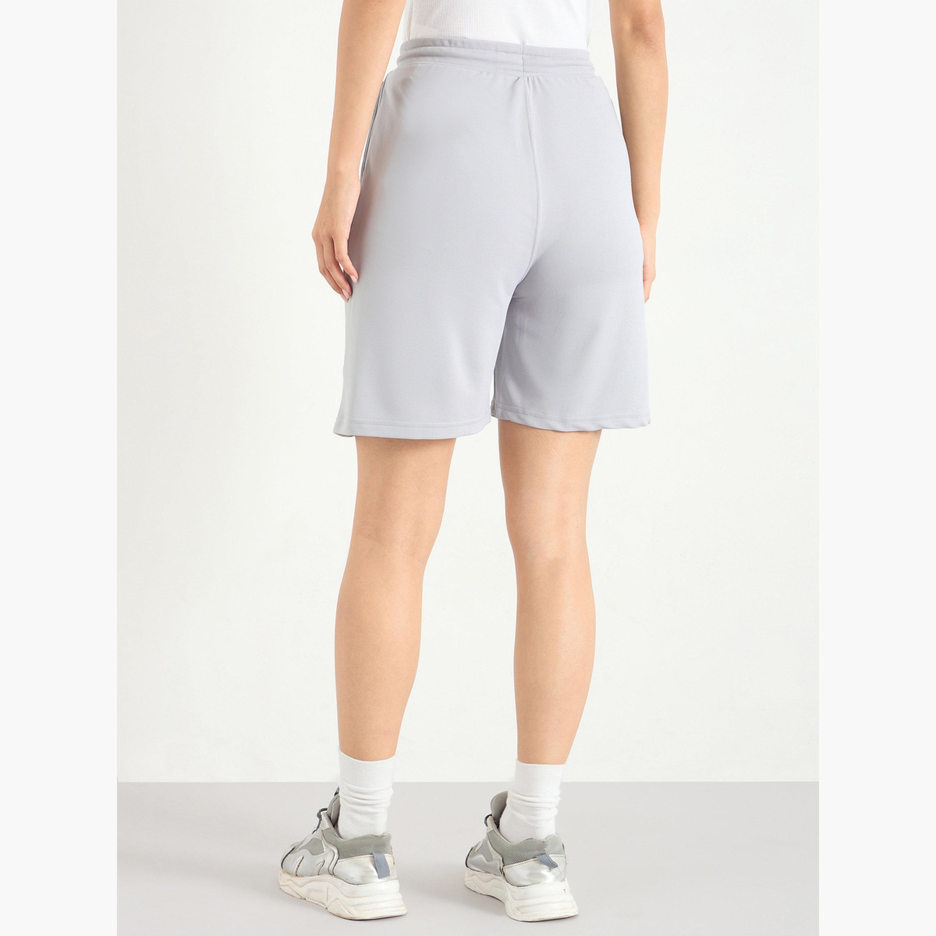 Styli Women Grey LA 80 Print Oversized Shorts-women-clothing-bottoms-shorts-image-4