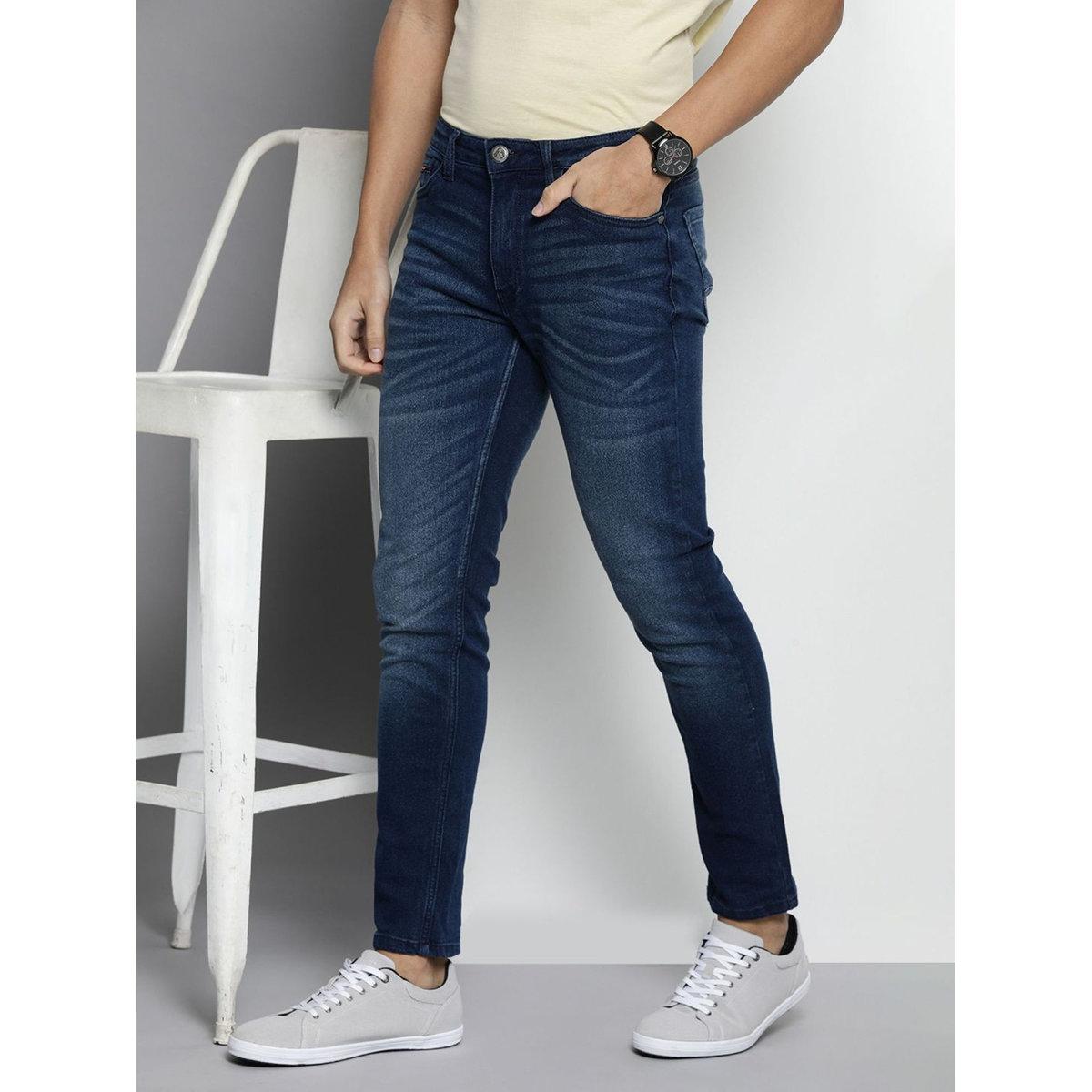 بنطال جينز بقصة سليم فيت مع تفاصيل باهتة-men-clothing-bottoms-jeans-image-1