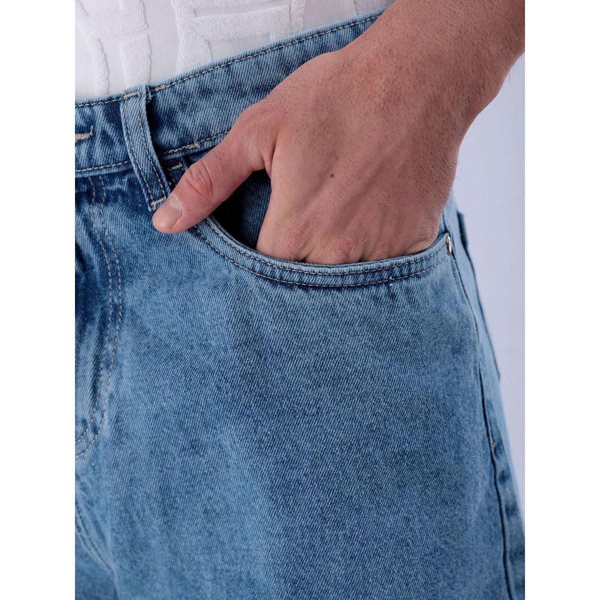 بنطال جينز بقصة واسعة وتفاصيل باهتة-men-clothing-bottoms-jeans-image-4
