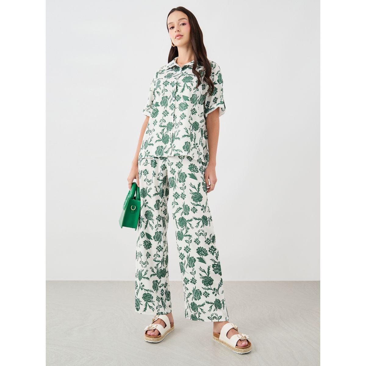 طقم منسق من بنطال وبلوزة بطبعة زهور-women-clothing-coordsets-image-1